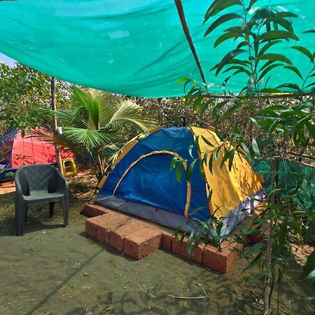 Sea Touch Beach Resort Harihareshwar Exterior photo