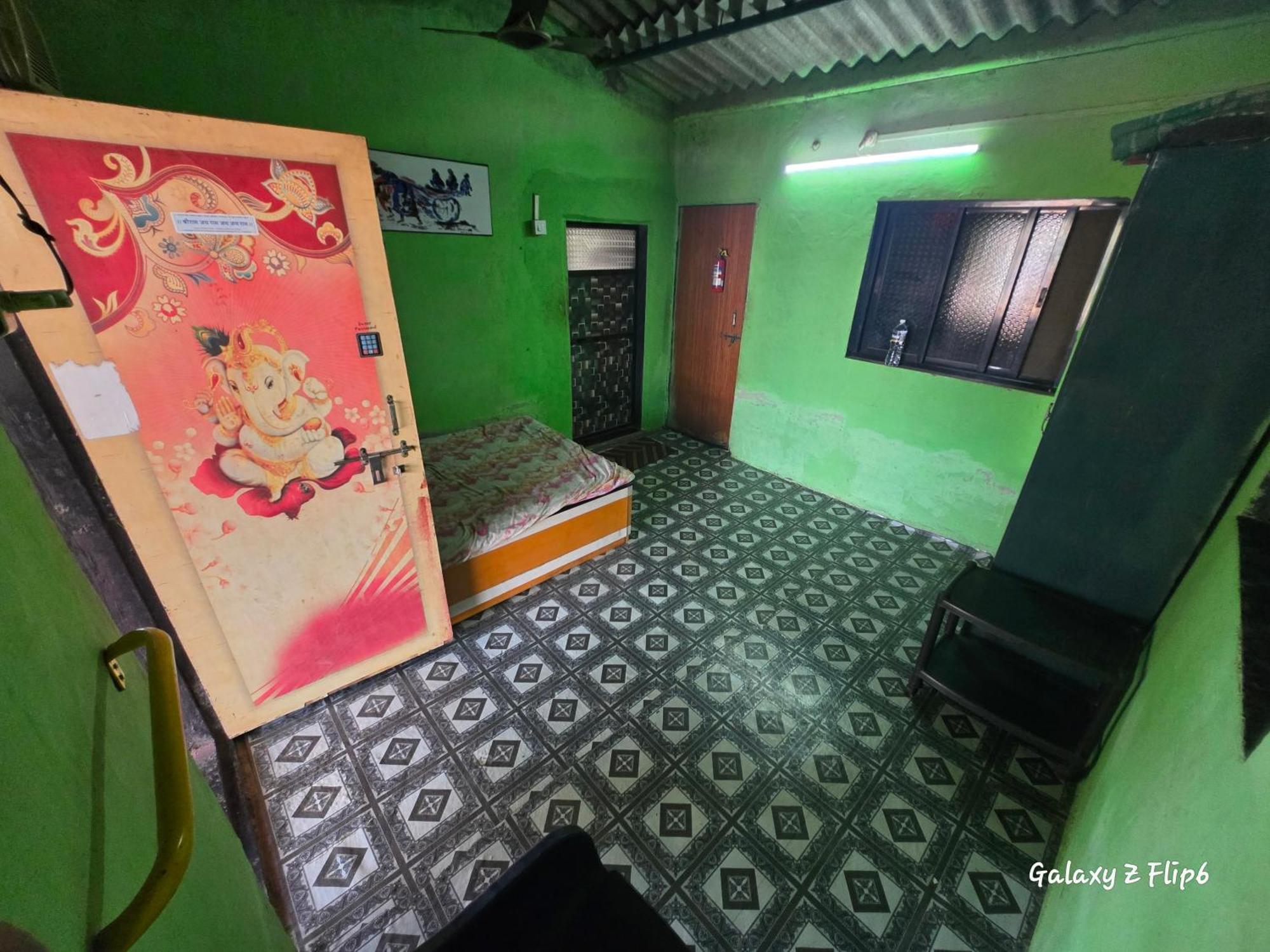 Sea Touch Beach Resort Harihareshwar Exterior photo